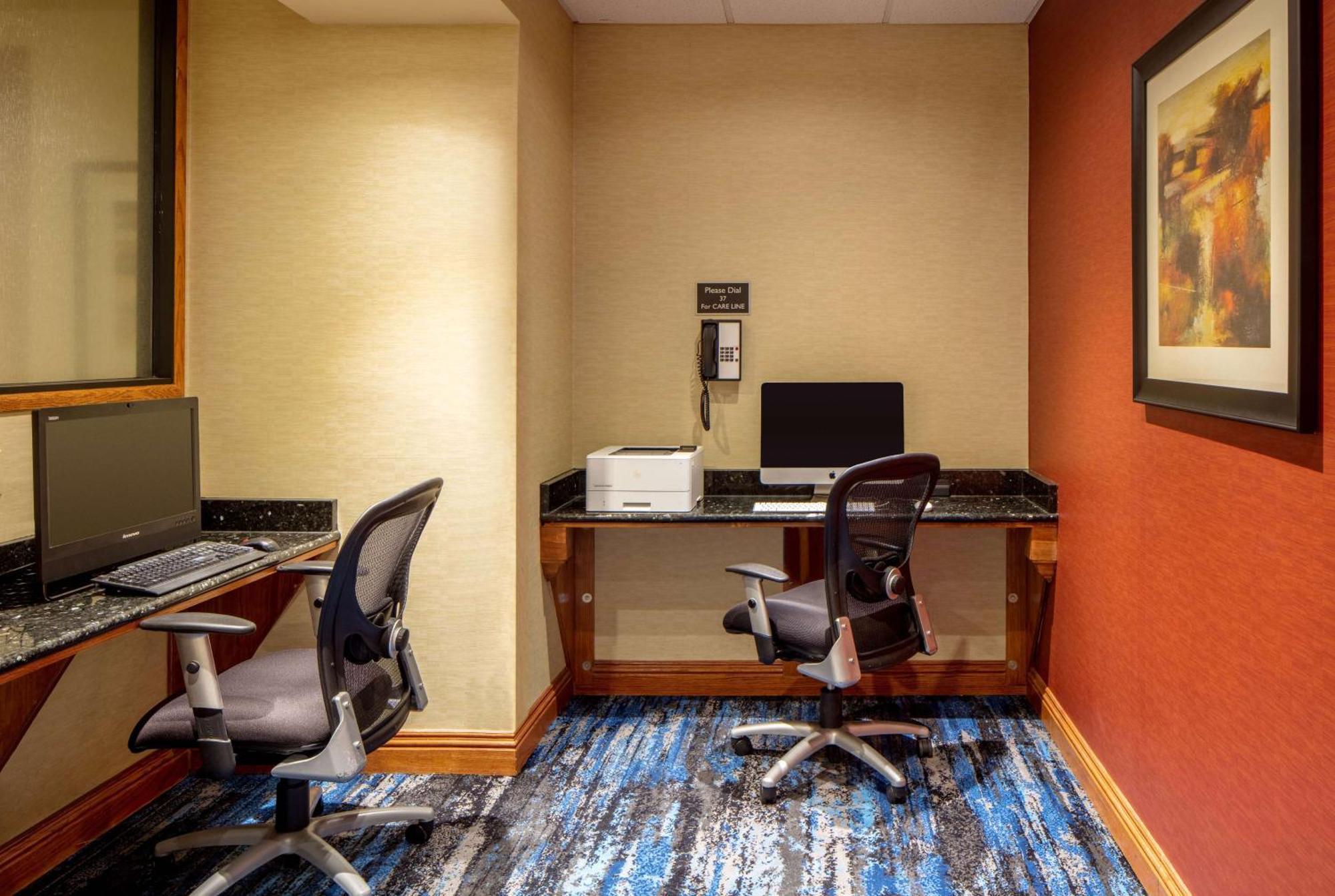 Doubletree Suites By Hilton Minneapolis Downtown Buitenkant foto