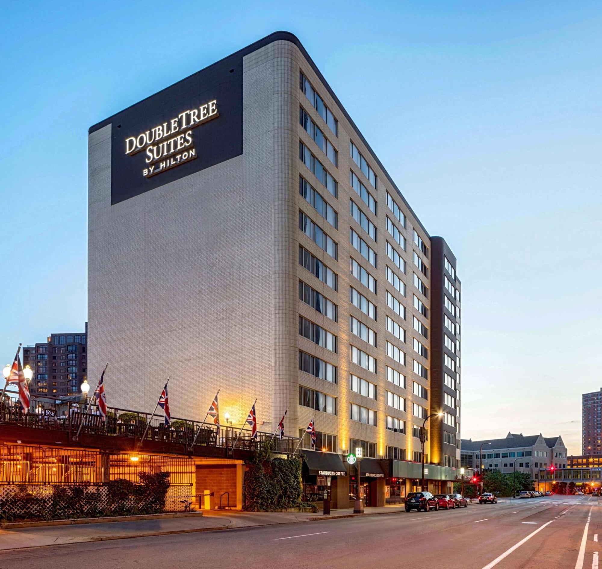 Doubletree Suites By Hilton Minneapolis Downtown Buitenkant foto