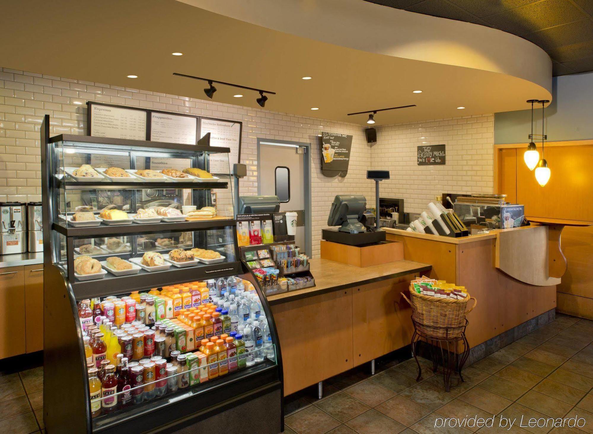 Doubletree Suites By Hilton Minneapolis Downtown Buitenkant foto